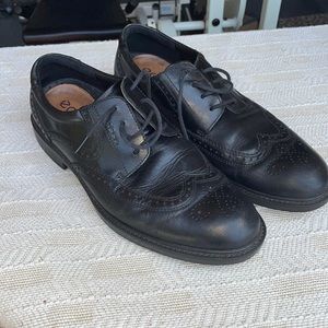 Ecco dress shoe lightly used size 12